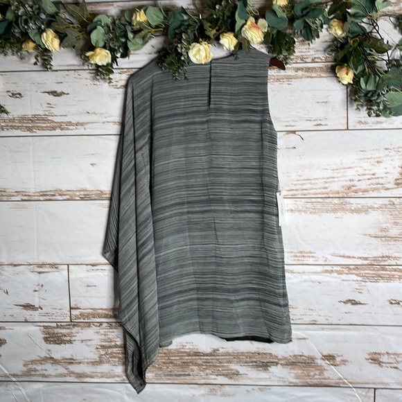 Women's Ali & Jay NWT Striped Black and White Draped Sleeve Mini Dress Medium - Picture 4 of 4